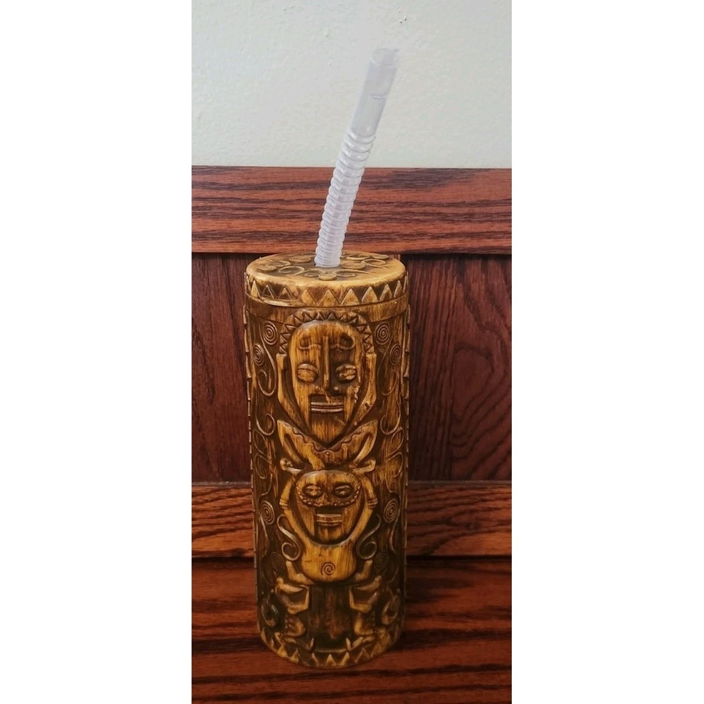 Disney Parks Trader Sam's‎ Whirley Drinkworks Plastic Tiki Drink Cup With Straw